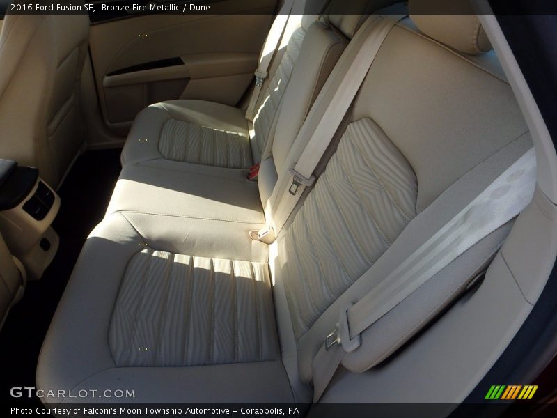 Bronze Fire Metallic / Dune 2016 Ford Fusion SE