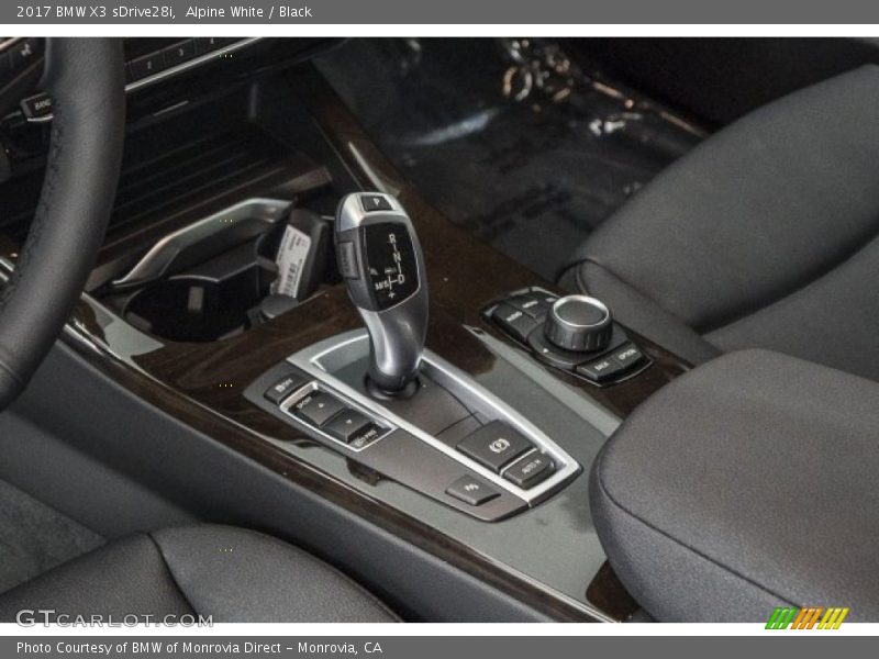 Alpine White / Black 2017 BMW X3 sDrive28i