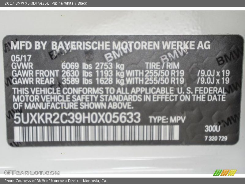 Alpine White / Black 2017 BMW X5 sDrive35i