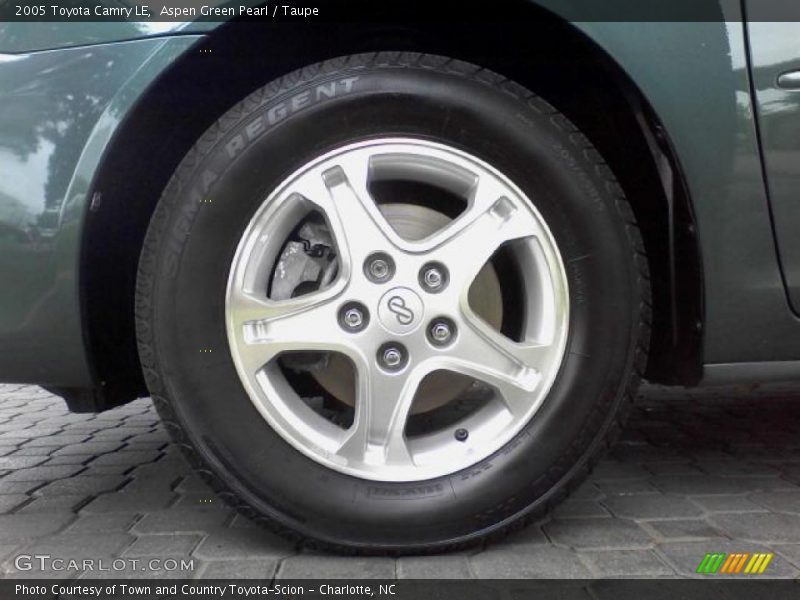 Aspen Green Pearl / Taupe 2005 Toyota Camry LE