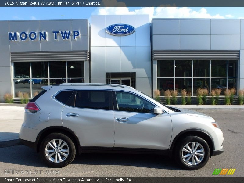 Brilliant Silver / Charcoal 2015 Nissan Rogue SV AWD