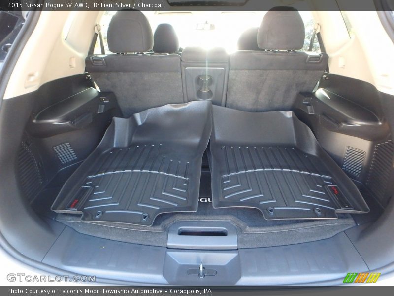 Brilliant Silver / Charcoal 2015 Nissan Rogue SV AWD