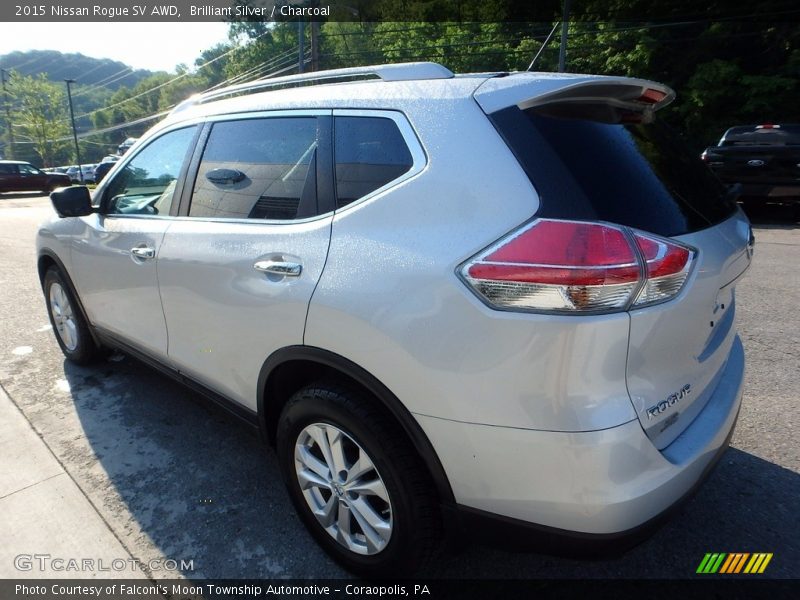 Brilliant Silver / Charcoal 2015 Nissan Rogue SV AWD