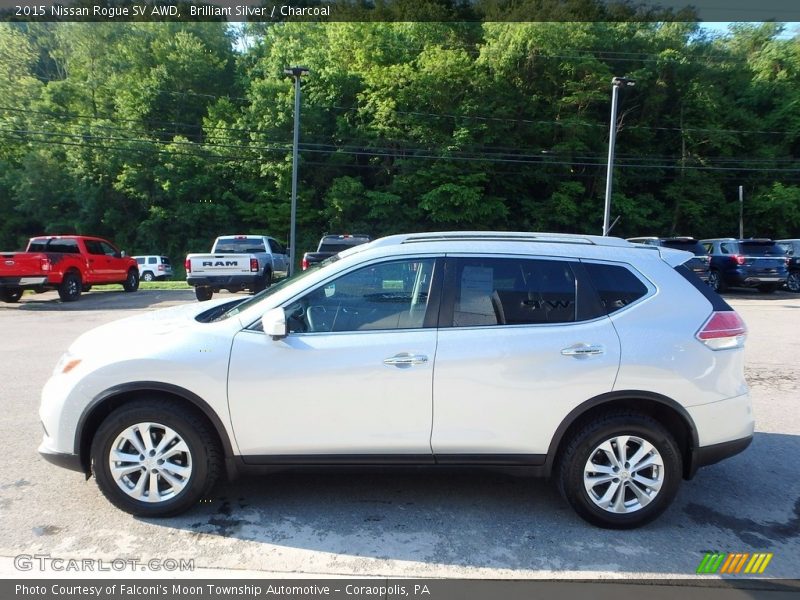 Brilliant Silver / Charcoal 2015 Nissan Rogue SV AWD