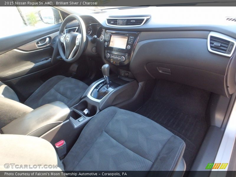 Brilliant Silver / Charcoal 2015 Nissan Rogue SV AWD