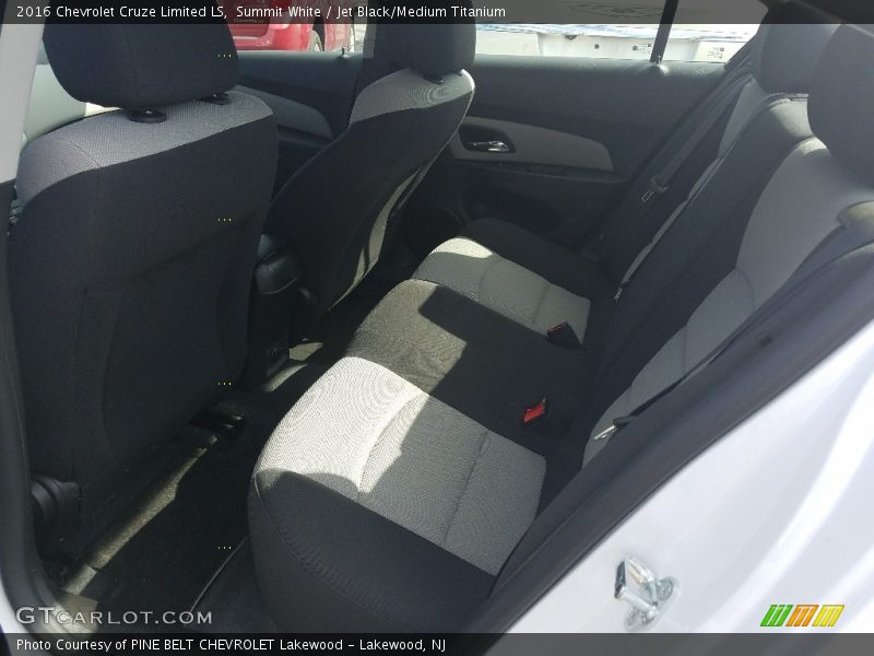 Summit White / Jet Black/Medium Titanium 2016 Chevrolet Cruze Limited LS