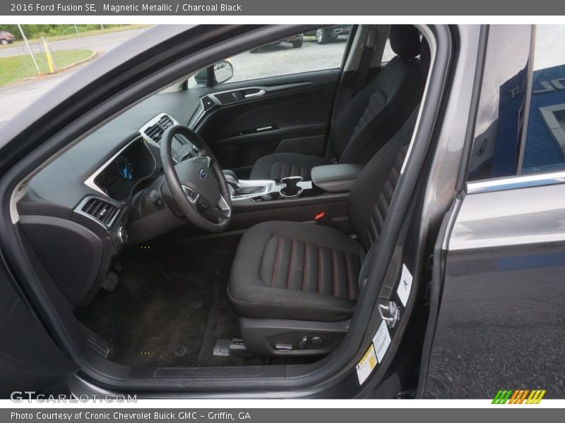 Magnetic Metallic / Charcoal Black 2016 Ford Fusion SE