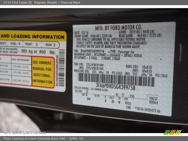 Magnetic Metallic / Charcoal Black 2016 Ford Fusion SE