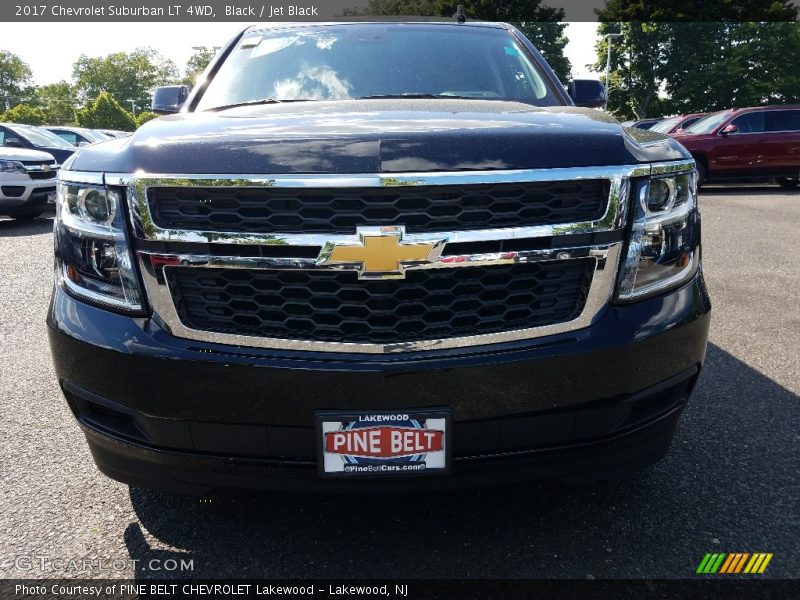 Black / Jet Black 2017 Chevrolet Suburban LT 4WD