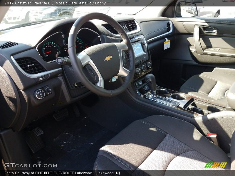Mosaic Black Metallic / Ebony 2017 Chevrolet Traverse LT
