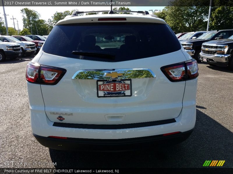 Summit White / Dark Titanium/Light Titanium 2017 Chevrolet Traverse LS