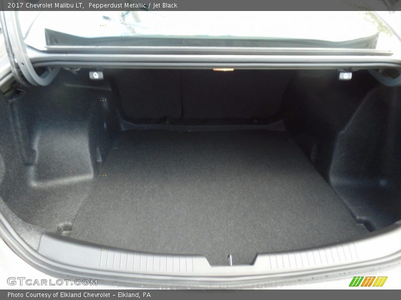 Pepperdust Metallic / Jet Black 2017 Chevrolet Malibu LT