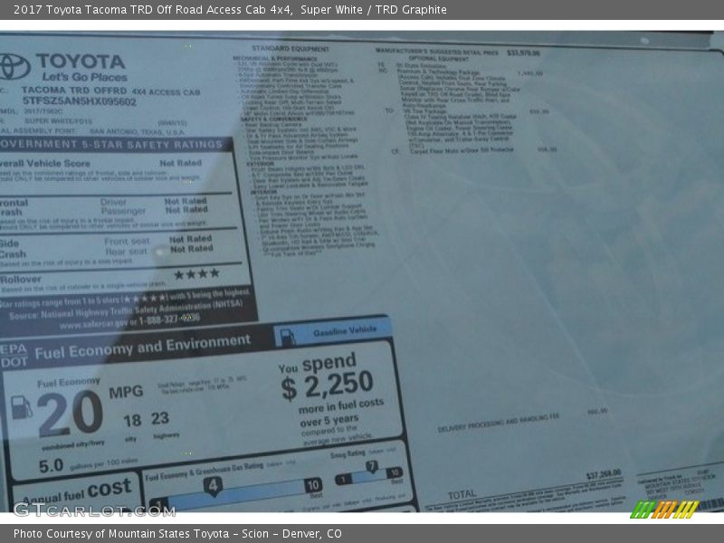 Super White / TRD Graphite 2017 Toyota Tacoma TRD Off Road Access Cab 4x4
