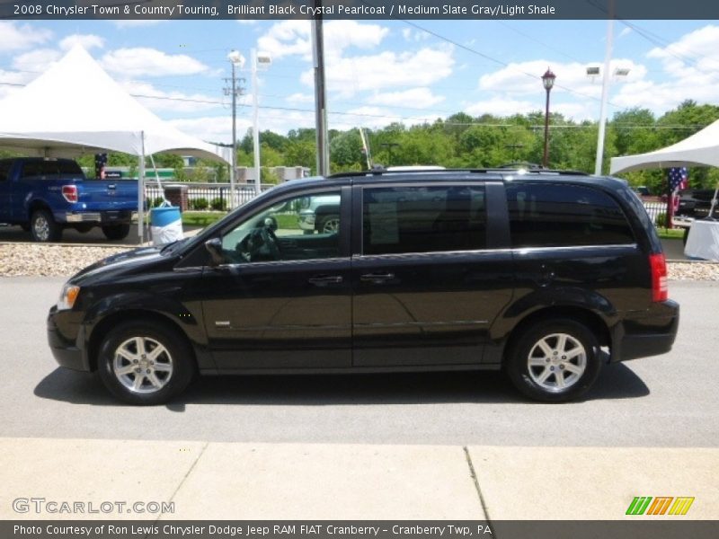 Brilliant Black Crystal Pearlcoat / Medium Slate Gray/Light Shale 2008 Chrysler Town & Country Touring