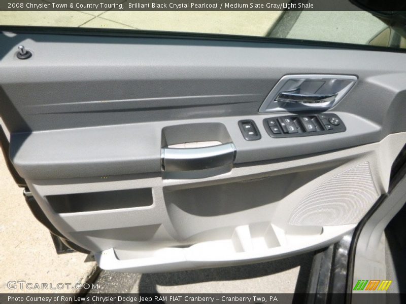 Brilliant Black Crystal Pearlcoat / Medium Slate Gray/Light Shale 2008 Chrysler Town & Country Touring