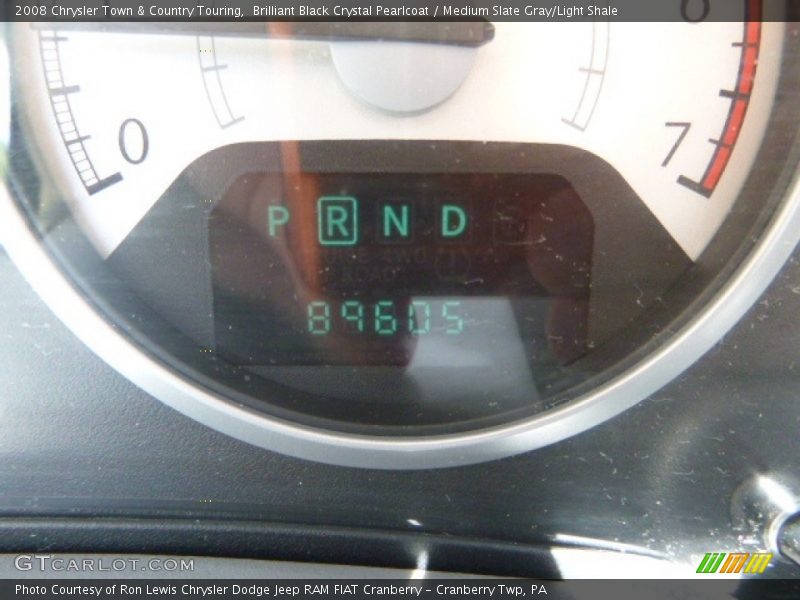 Brilliant Black Crystal Pearlcoat / Medium Slate Gray/Light Shale 2008 Chrysler Town & Country Touring