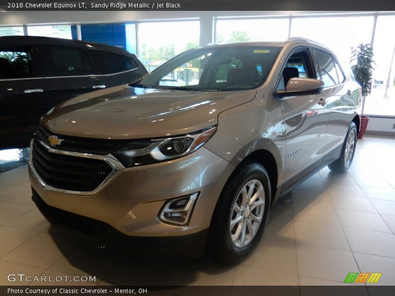 Sandy Ridge Metallic / Jet Black 2018 Chevrolet Equinox LT