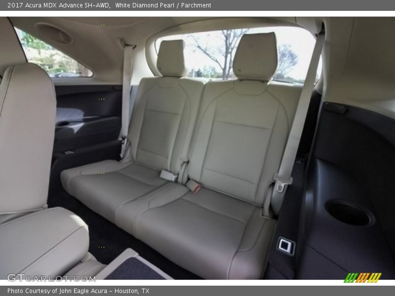 White Diamond Pearl / Parchment 2017 Acura MDX Advance SH-AWD
