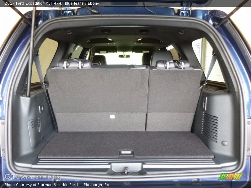 Blue Jeans / Ebony 2017 Ford Expedition XLT 4x4
