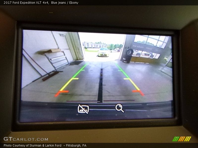 Blue Jeans / Ebony 2017 Ford Expedition XLT 4x4