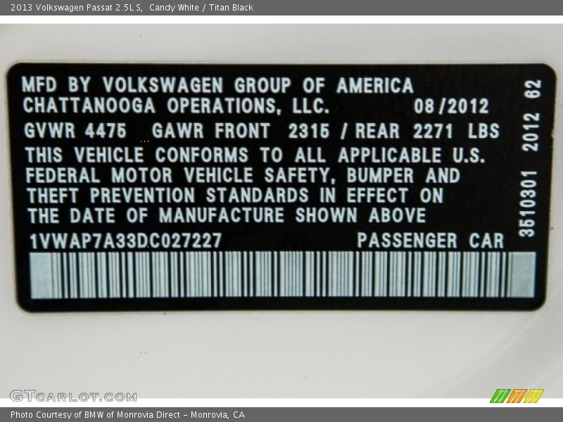 Candy White / Titan Black 2013 Volkswagen Passat 2.5L S