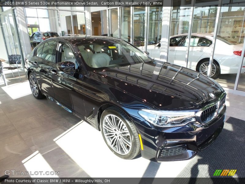 Carbon Black Metallic / Ivory White 2018 BMW 5 Series 530e iPerfomance xDrive Sedan