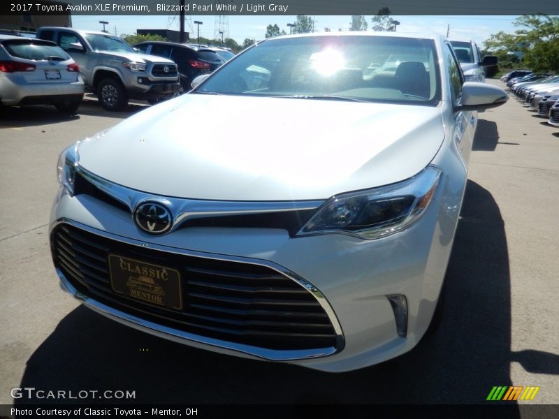 Blizzard Pearl White / Light Gray 2017 Toyota Avalon XLE Premium