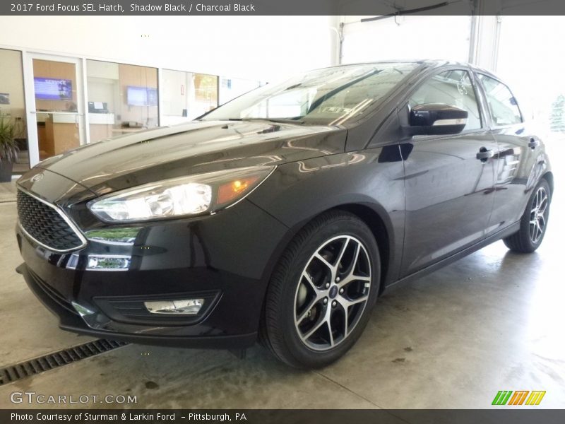 Front 3/4 View of 2017 Focus SEL Hatch