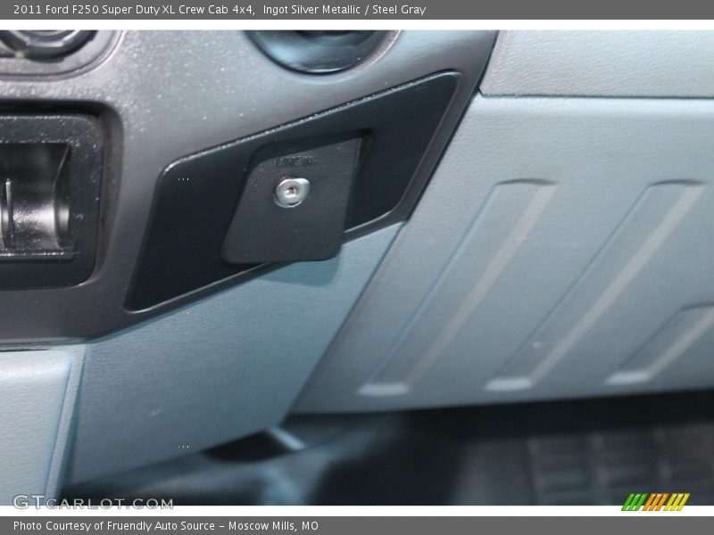 Ingot Silver Metallic / Steel Gray 2011 Ford F250 Super Duty XL Crew Cab 4x4