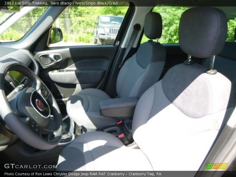 Nero (Black) / Nero/Grigio (Black/Gray) 2017 Fiat 500L Trekking