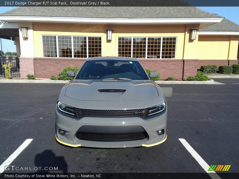 Destroyer Grey / Black 2017 Dodge Charger R/T Scat Pack