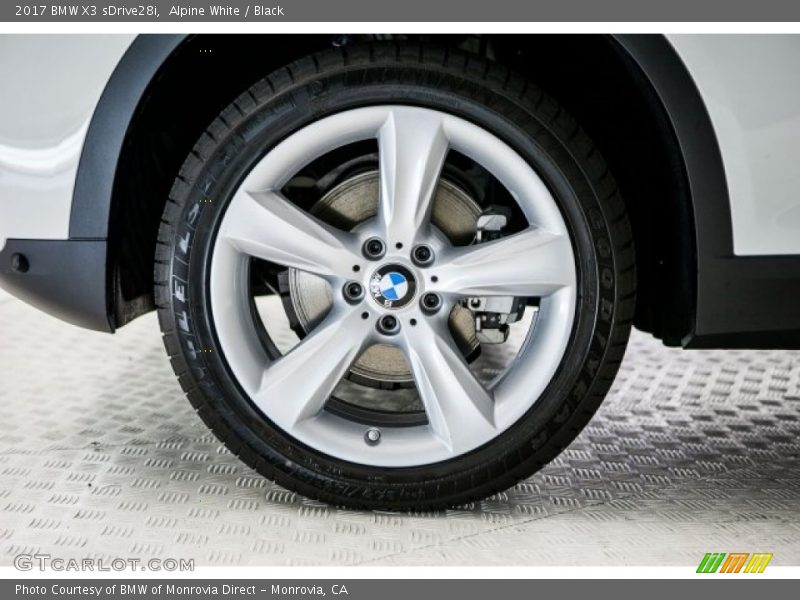 Alpine White / Black 2017 BMW X3 sDrive28i