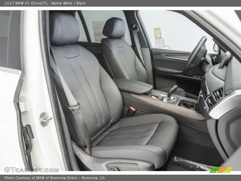 Alpine White / Black 2017 BMW X5 sDrive35i