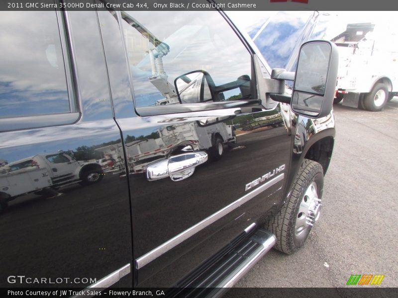Onyx Black / Cocoa/Light Cashmere 2011 GMC Sierra 3500HD Denali Crew Cab 4x4