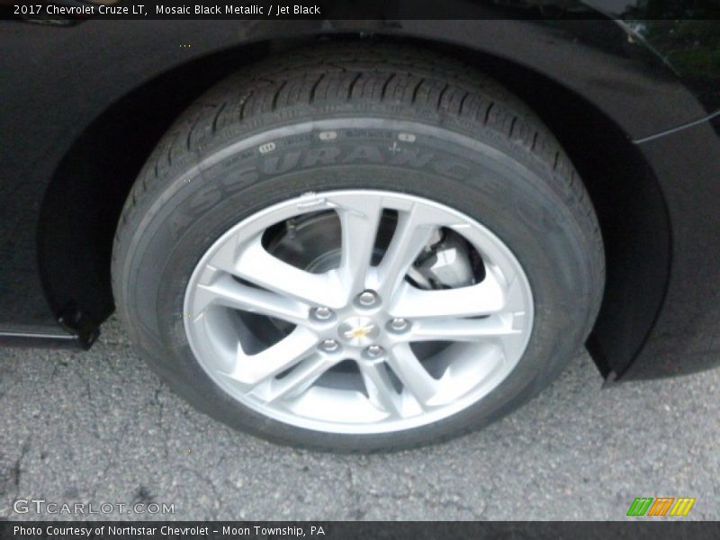 Mosaic Black Metallic / Jet Black 2017 Chevrolet Cruze LT