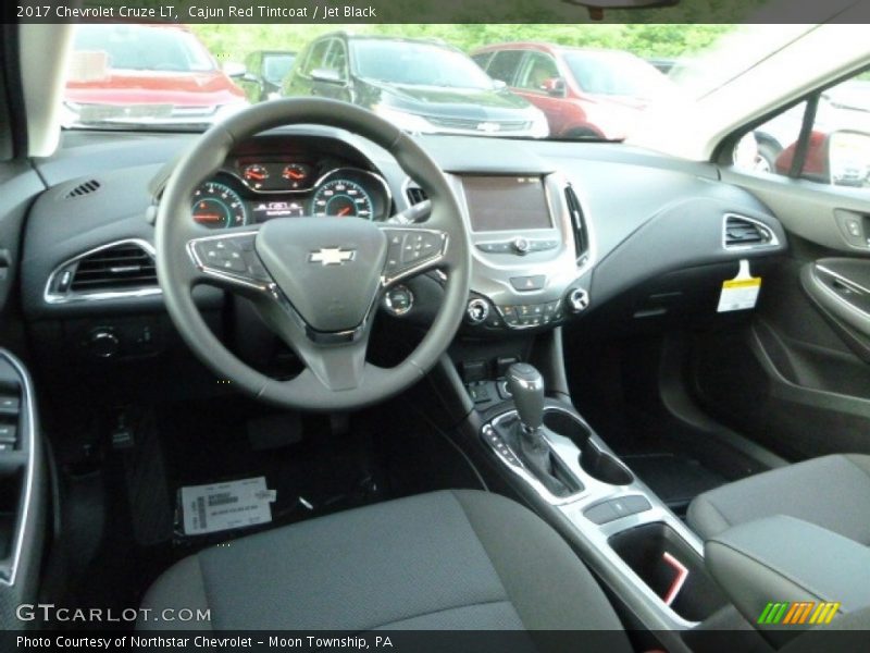 Cajun Red Tintcoat / Jet Black 2017 Chevrolet Cruze LT