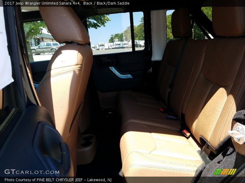 Black / Black/Dark Saddle 2017 Jeep Wrangler Unlimited Sahara 4x4