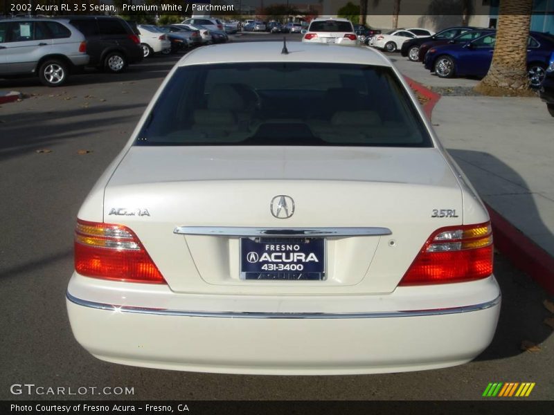 Premium White / Parchment 2002 Acura RL 3.5 Sedan