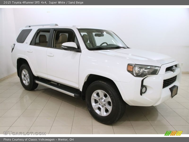 Super White / Sand Beige 2015 Toyota 4Runner SR5 4x4