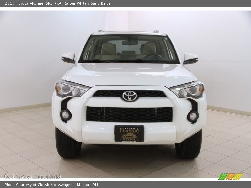 Super White / Sand Beige 2015 Toyota 4Runner SR5 4x4