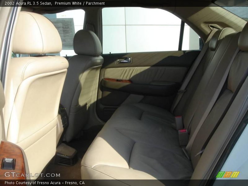 Premium White / Parchment 2002 Acura RL 3.5 Sedan