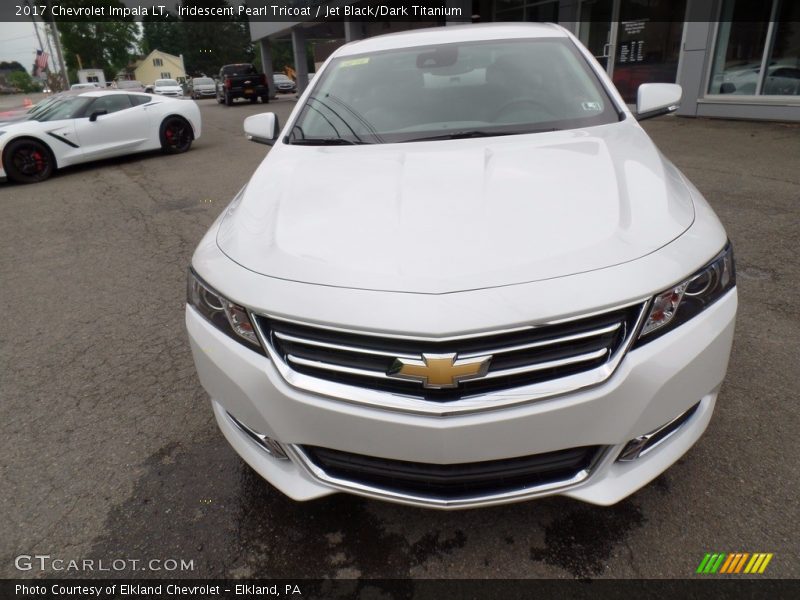 Iridescent Pearl Tricoat / Jet Black/Dark Titanium 2017 Chevrolet Impala LT
