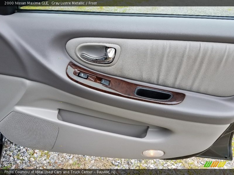 Gray Lustre Metallic / Frost 2000 Nissan Maxima GLE