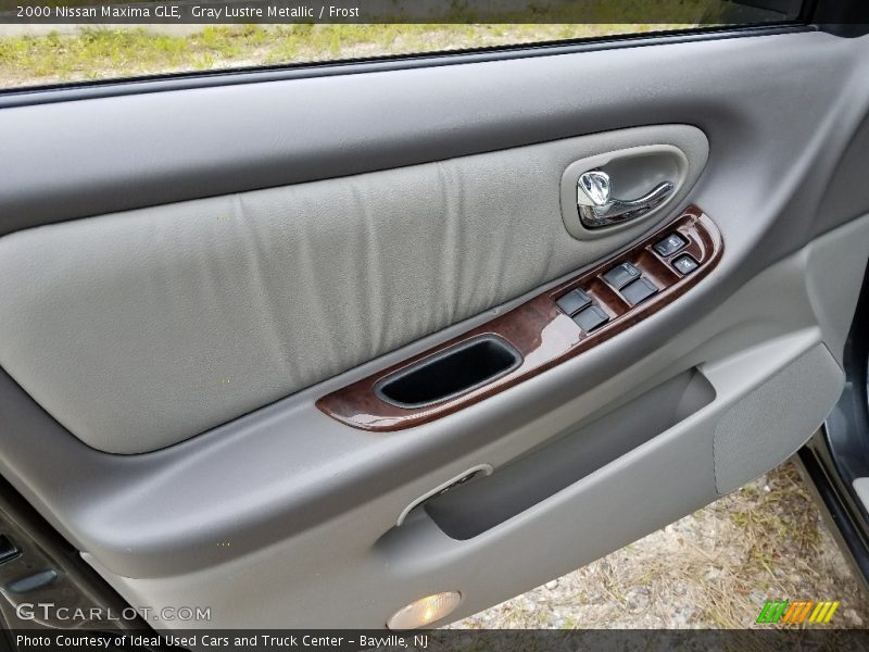 Gray Lustre Metallic / Frost 2000 Nissan Maxima GLE