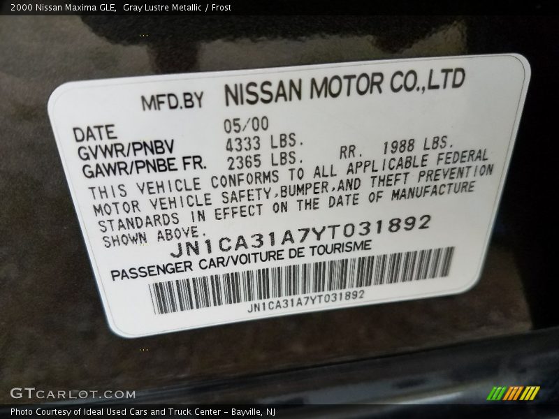 Gray Lustre Metallic / Frost 2000 Nissan Maxima GLE