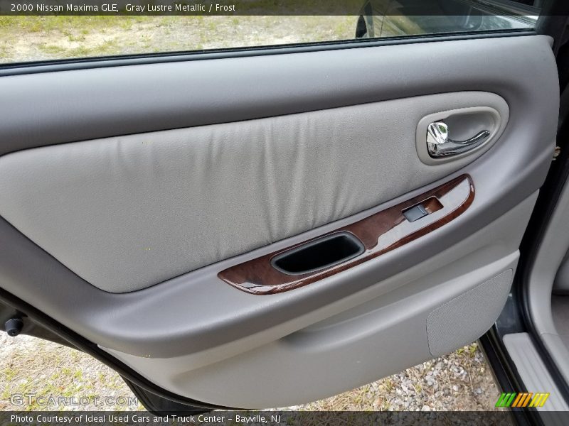 Gray Lustre Metallic / Frost 2000 Nissan Maxima GLE