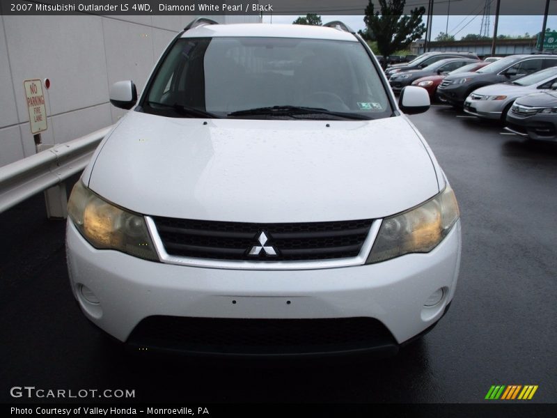 Diamond White Pearl / Black 2007 Mitsubishi Outlander LS 4WD