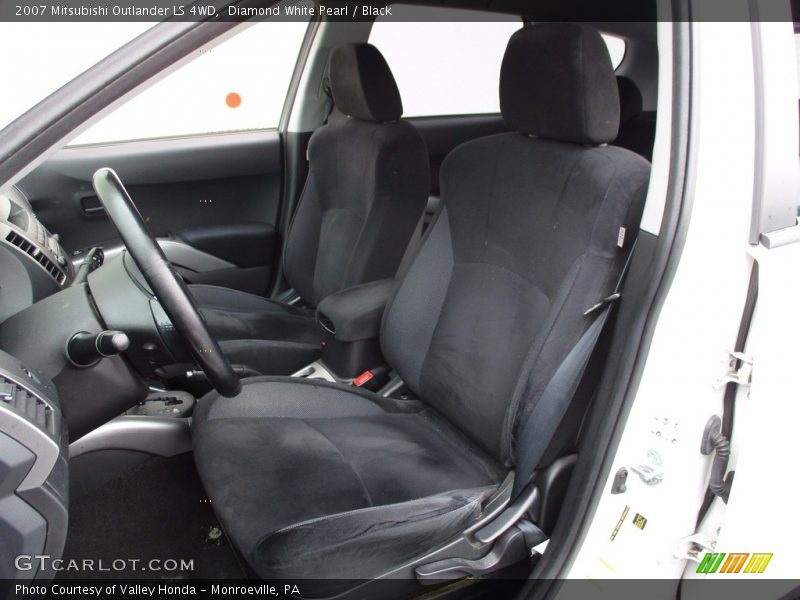 Diamond White Pearl / Black 2007 Mitsubishi Outlander LS 4WD