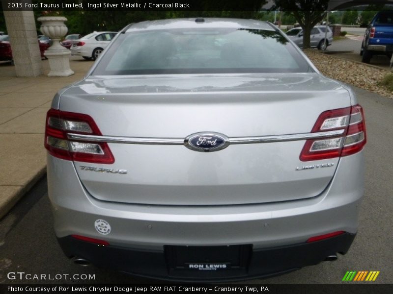 Ingot Silver Metallic / Charcoal Black 2015 Ford Taurus Limited