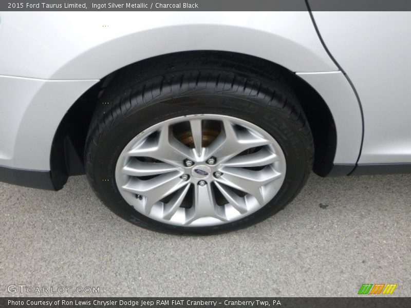 Ingot Silver Metallic / Charcoal Black 2015 Ford Taurus Limited